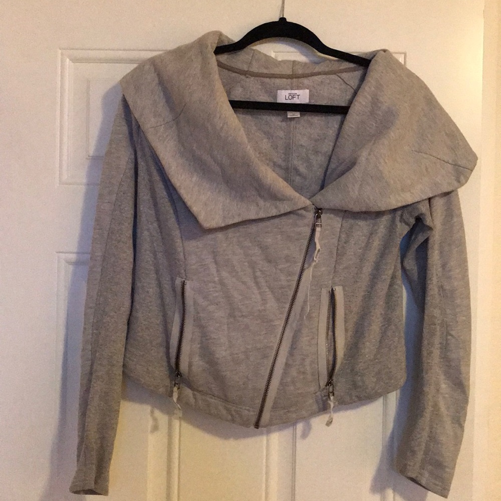 Gray sweatshirt jacket
